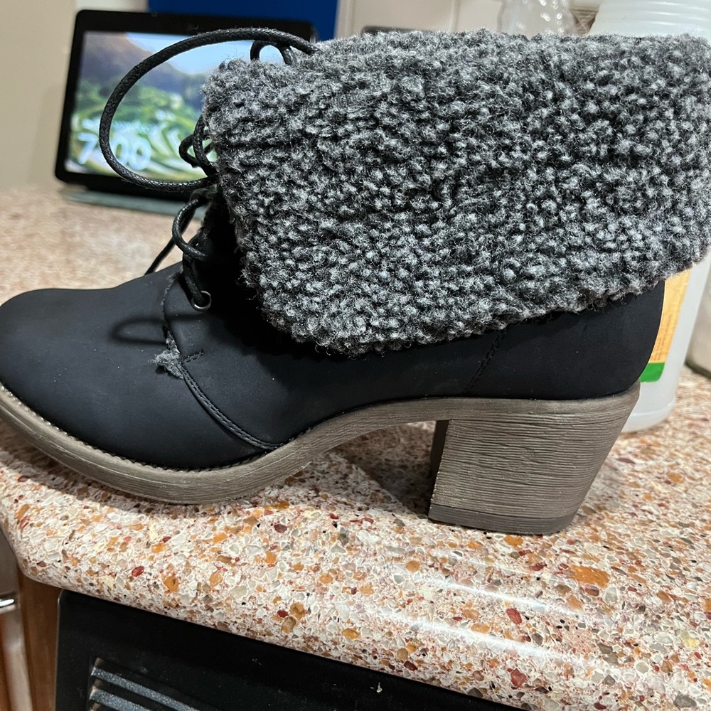 Booties - Picture 3 of 4